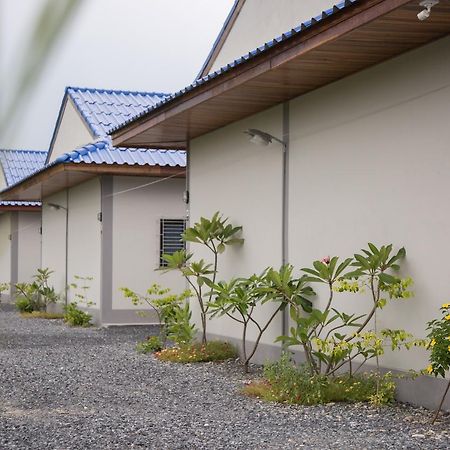 เดอะ ทริปเปิล ทรี รีสอร์ต Hotel ปทุมธานี ภายนอก รูปภาพ